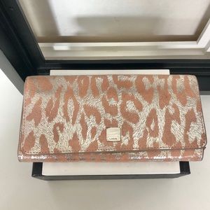 LODIS Metallic Leather Sophia leopard Bi Fold Wallet